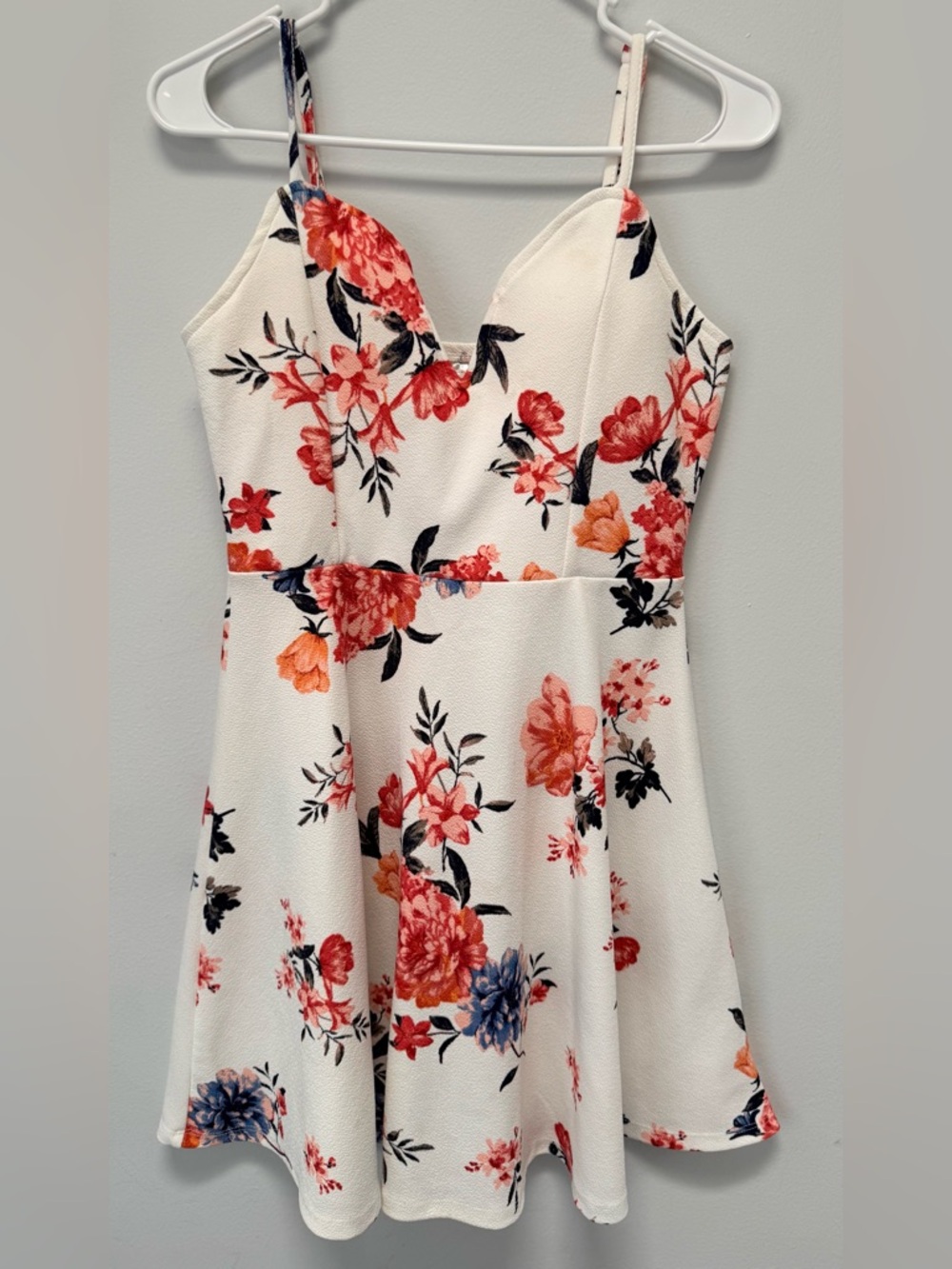 No Boundaries White Top with Coral and Navy Floral Accents